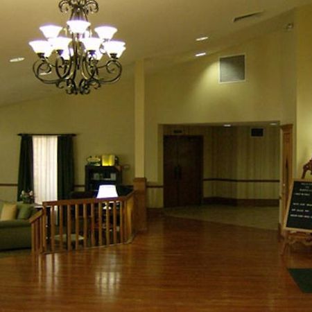 Ramada Гантсвілл Інтер'єр фото